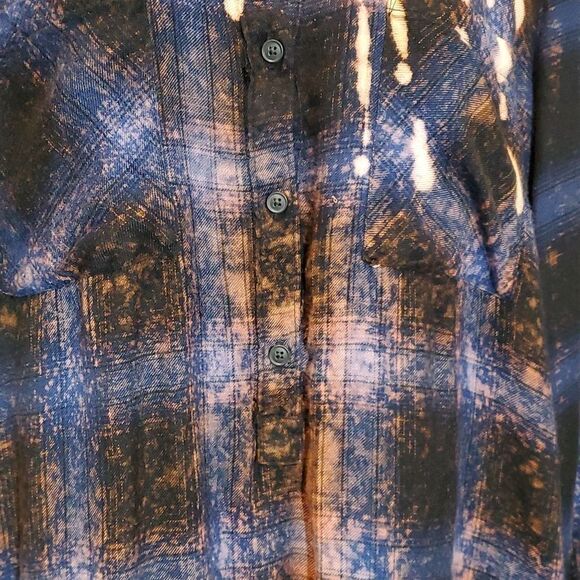Lucky Sz L Blue Black Plaid Upcycled Drip Bleached 3/4 Button Blouse Very Soft! - Picture 5 of 9